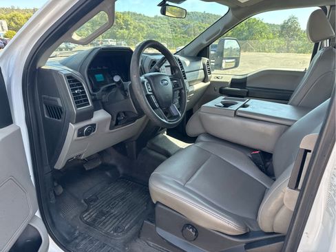 Used 2020 Ford F350 XL w/ Power Equipment Group image 11