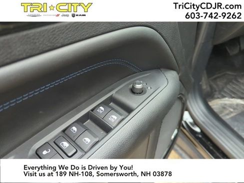 New 2026 Jeep Compass Latitude image 11