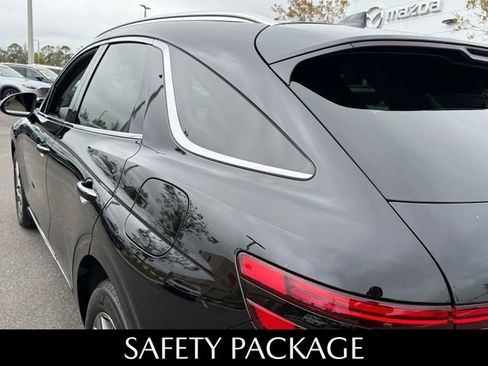 Used 2024 Genesis GV70 2.5T w/ Select Package image 9