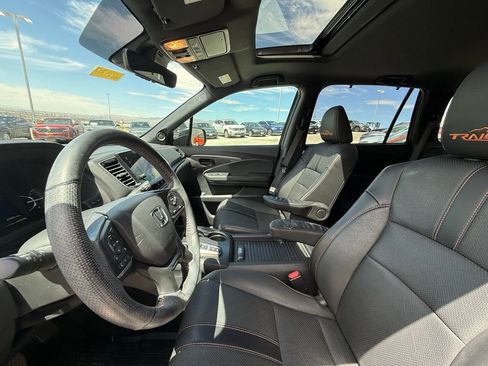 Used 2023 Honda Passport TrailSport image 13