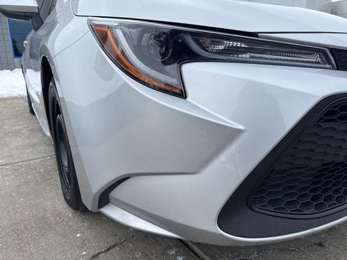 Used 2022 Toyota Corolla LE image 12