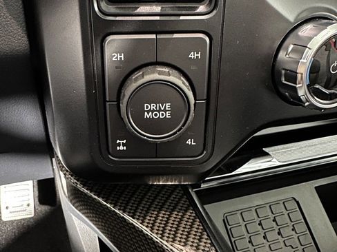 New 2023 Ford F250 Lariat w/ Lariat Ultimate Package image 23