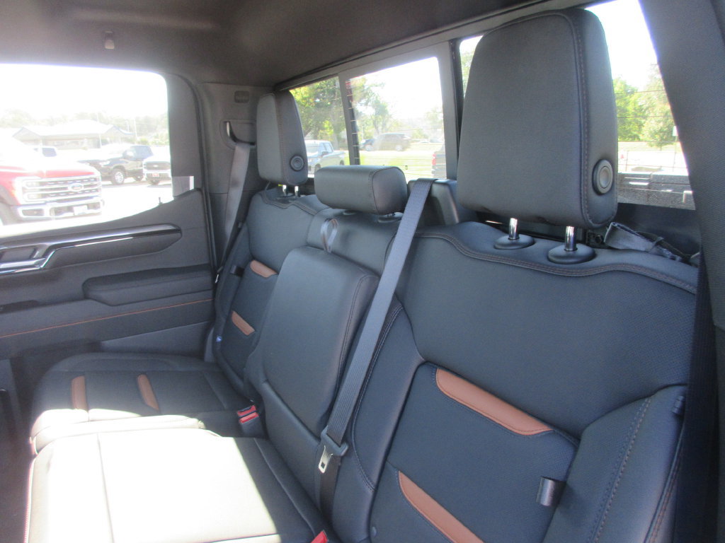New 2026 GMC Sierra 1500 AT4 w/ AT4 Premium Package AWD/4WD image 13