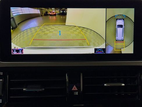 Certified 2022 Lexus GX 460 Luxury w/ Off Road Package image 14