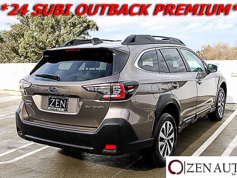 Used 2024 Subaru Outback Premium image 9