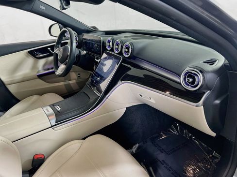 Used 2022 Mercedes-Benz C 300 4MATIC Sedan image 29