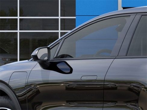 New 2026 Chevrolet Equinox EV LT image 13