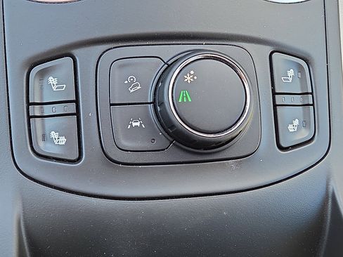 Used 2020 GMC Terrain SLT image 13