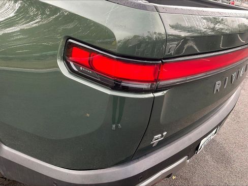 Used 2025 Rivian R1T Adventure image 33