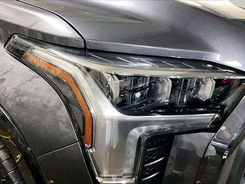 Used 2025 Toyota Tundra Platinum w/ TRD Off-Road Package AWD/4WD image 26