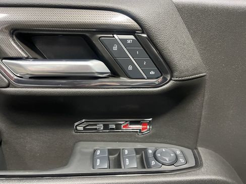 Used 2024 GMC Sierra 1500 AT4 w/ Technology Package AWD/4WD image 15