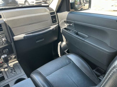 Used 2012 Jeep Liberty Sport AWD/4WD image 18