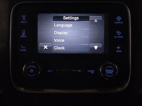 Used 2022 RAM 1500 Classic SLT image 25