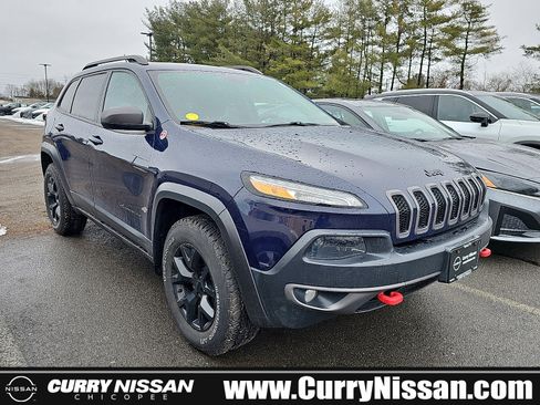 Used 2015 Jeep Cherokee Trailhawk w/ Leather Interior Group image 1