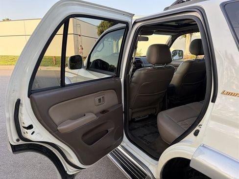 Used 2000 Toyota 4Runner Limited image 24