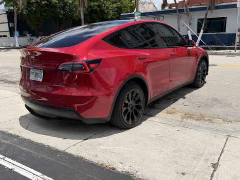 Used 2023 Tesla Model Y Long Range AWD/4WD image 8