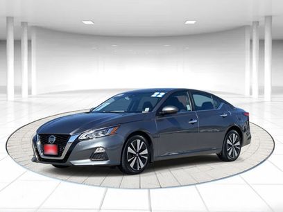 Used 2022 Nissan Altima 2.5 SV
