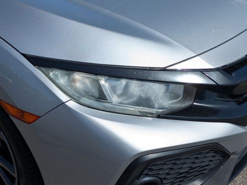 Used 2017 Honda Civic Sport image 10