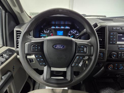 Used 2022 Ford F250 XL w/ Power Equipment Group image 12