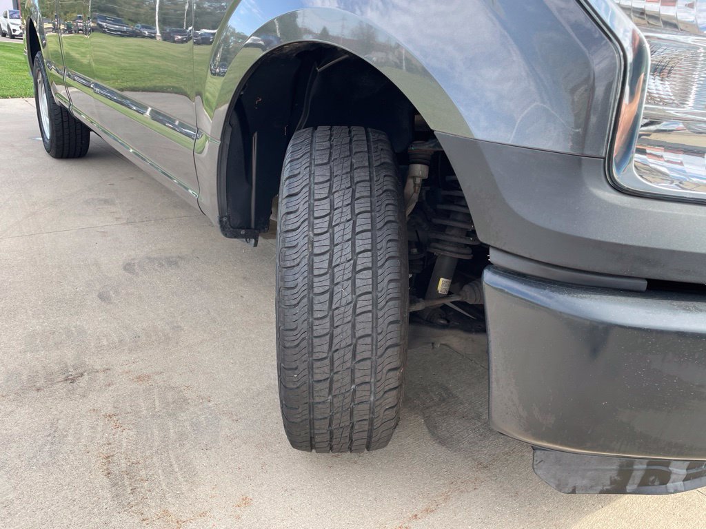 Used 2015 Ford F150 XL w/ Equipment Group 101A Mid RWD image 18