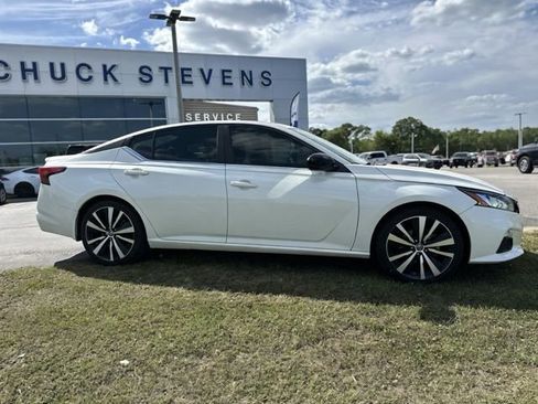 Used 2024 Nissan Altima 2.5 SR image 3