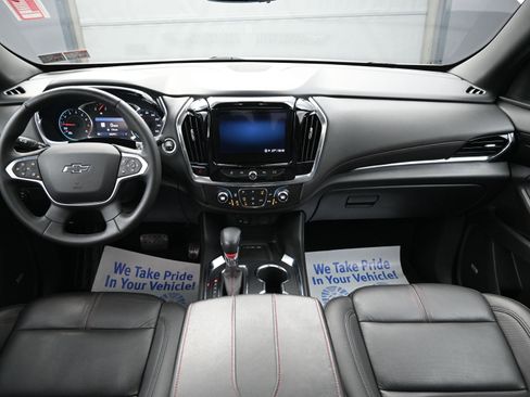 Used 2023 Chevrolet Traverse RS image 22