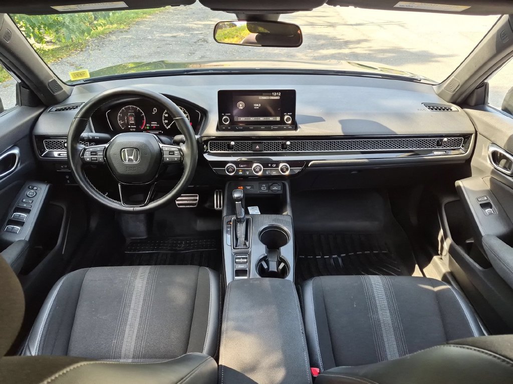 Used 2022 Honda Civic Sport image 16
