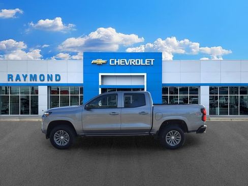 New 2026 Chevrolet Colorado LT w/ LT Convenience Package AWD/4WD image 7