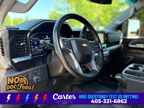 Used 2024 Chevrolet Silverado 2500 LT AWD/4WD image 12