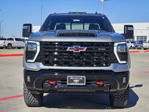 New 2026 Chevrolet Silverado 2500 ZR2 image 6