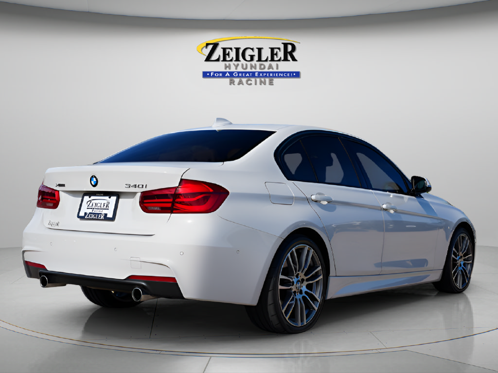 Used 2016 BMW 340i xDrive Sedan AWD/4WD image 7