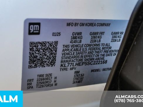 Used 2025 Chevrolet Trax LT FWD image 41