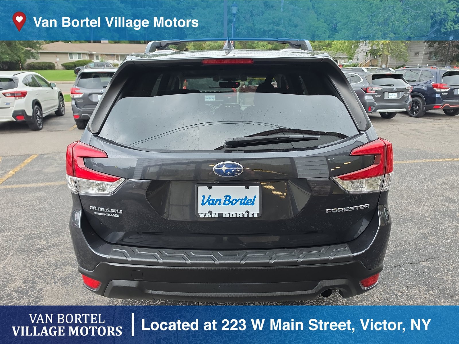 Used 2019 Subaru Forester Premium AWD/4WD image 6