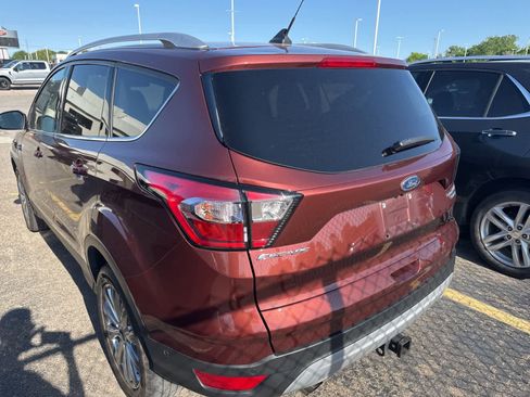 Used 2018 Ford Escape Titanium w/ Ford Safe & Smart Package AWD/4WD image 29