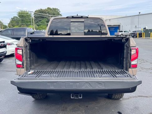 Used 2022 Nissan Titan PRO-4X w/ Pro-4x Convenience Package AWD/4WD image 44