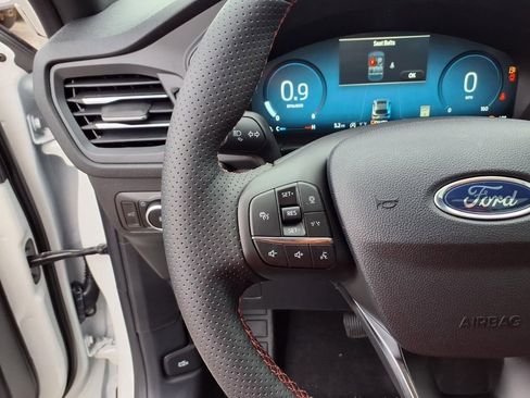 New 2026 Ford Escape ST-Line Select w/ Tech Pack #2 AWD/4WD image 18
