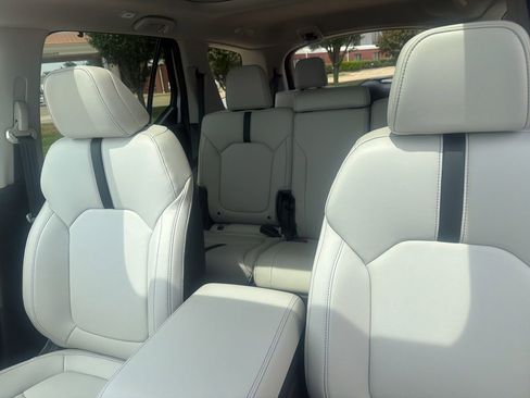 New 2026 Honda Pilot Touring image 17