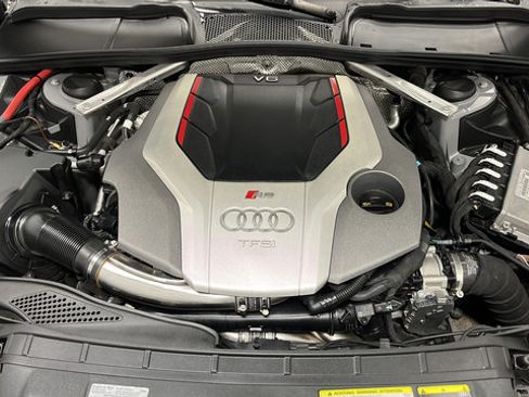 Used 2019 Audi RS 5 AWD/4WD image 27