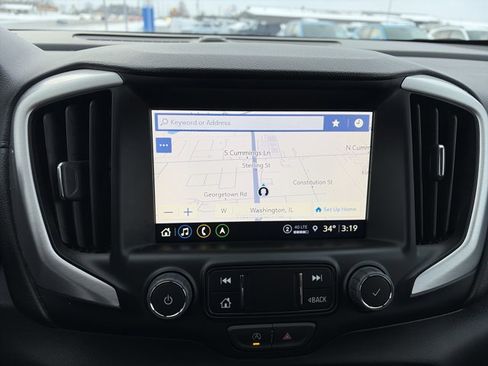 Used 2024 GMC Terrain SLT w/ Infotainment Package II image 21