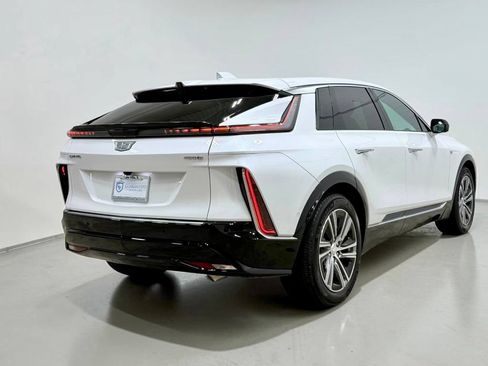 Used 2024 Cadillac Lyriq Luxury RWD image 13