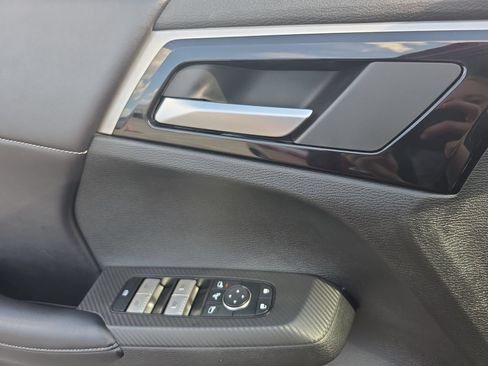 Used 2024 Mitsubishi Outlander SE FWD image 25