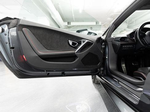 Used 2018 Lamborghini Huracan LP 580-2 image 28