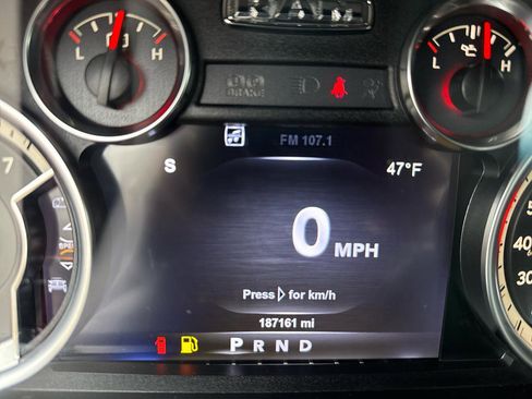 Used 2017 RAM 1500 Laramie AWD/4WD image 16