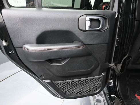 Used 2019 Jeep Wrangler Unlimited Rubicon AWD/4WD image 27