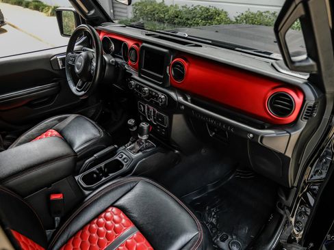 Used 2020 Jeep Wrangler Unlimited Sport S AWD/4WD image 51