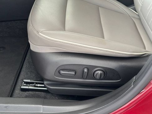 Used 2025 Buick Envista Avenir FWD image 15