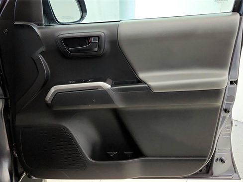 Used 2021 Toyota Tacoma SR5 image 15