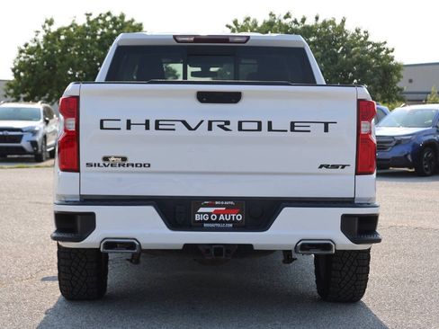 Used 2021 Chevrolet Silverado 1500 RST w/ Convenience Package II AWD/4WD image 10