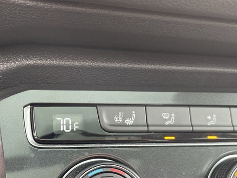 Used 2019 Volkswagen Tiguan SEL Premium AWD/4WD image 25
