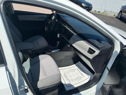 Used 2015 Toyota Corolla LE FWD image 26